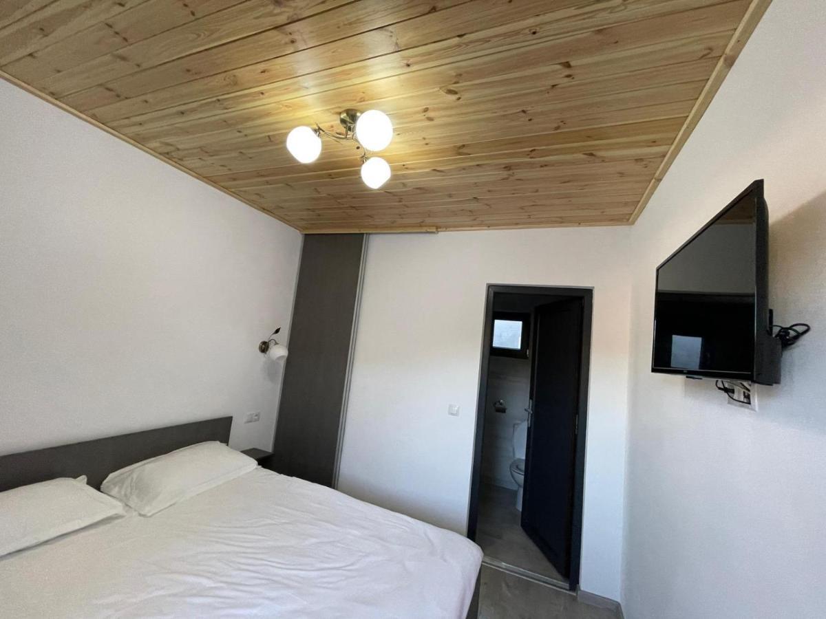 ホテル Casa De Langa Padure シゲトゥ・マルマツィエイ エクステリア 写真