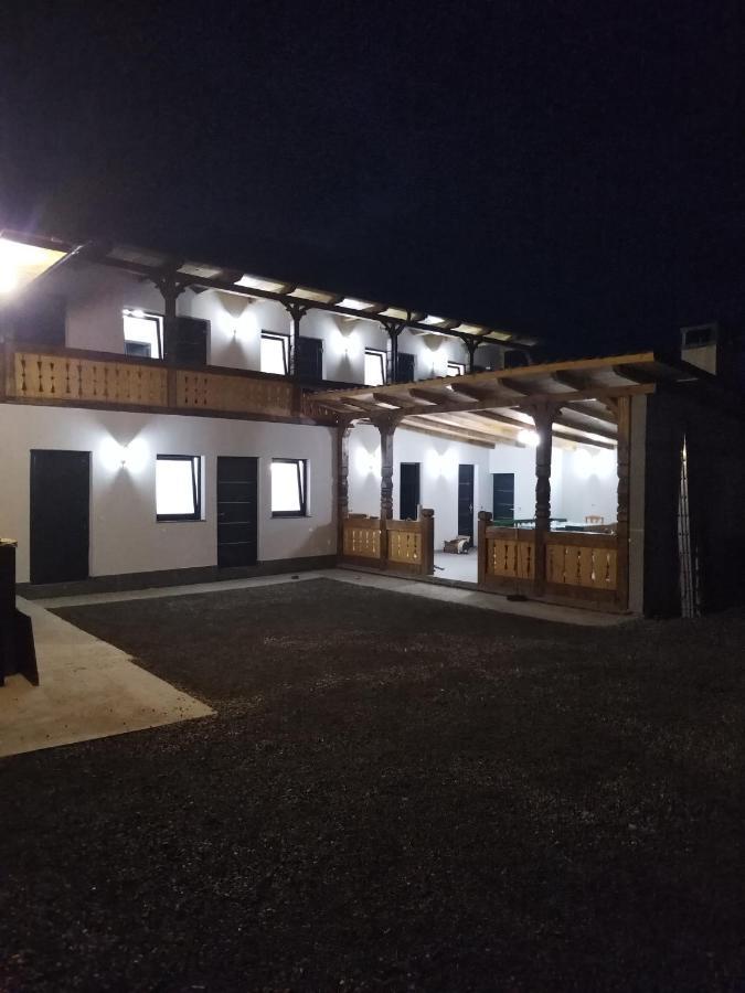 ホテル Casa De Langa Padure シゲトゥ・マルマツィエイ エクステリア 写真